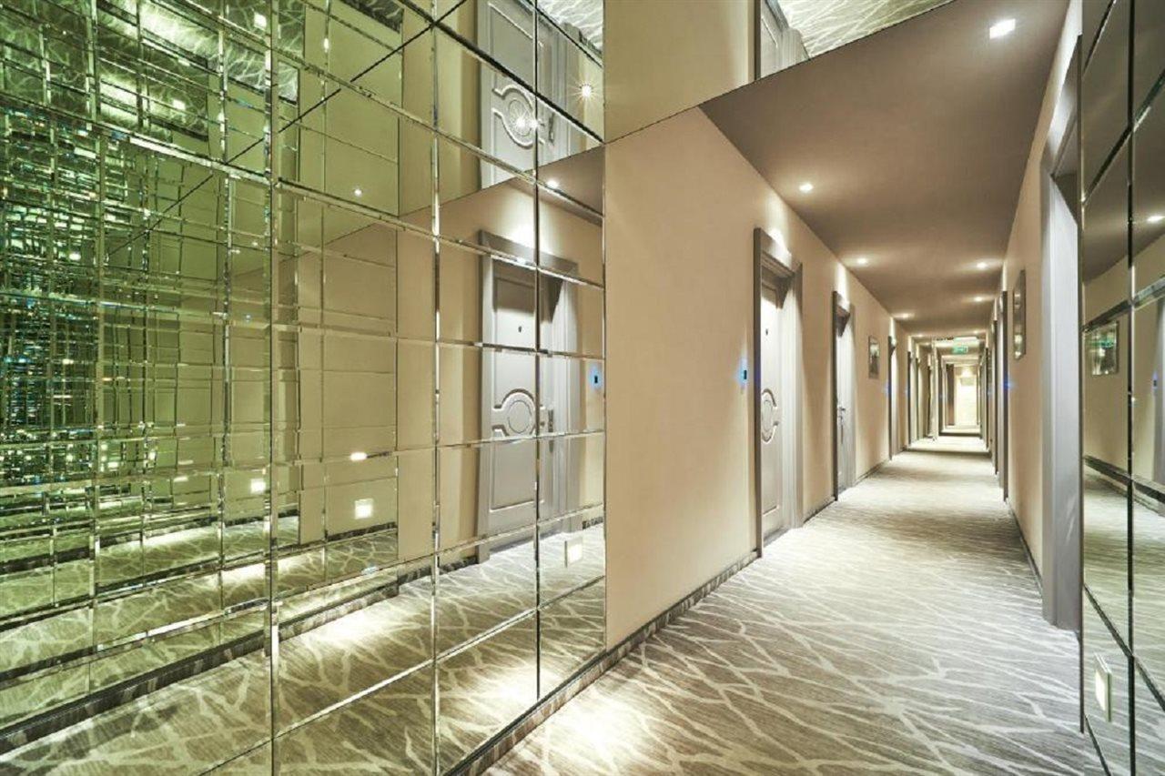 Radisson Hotel City Centre Odessa Exteriör bild