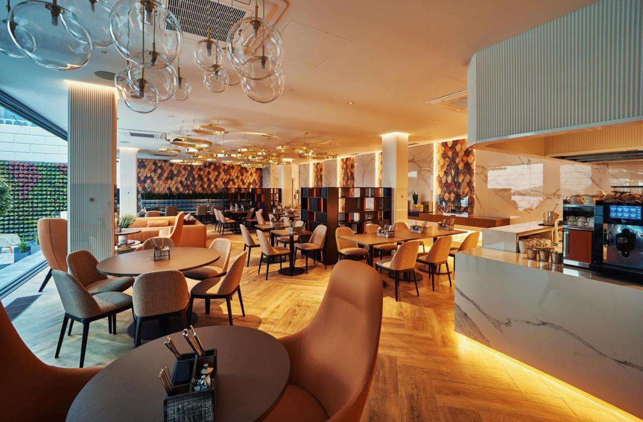 Radisson Hotel City Centre Odessa Exteriör bild