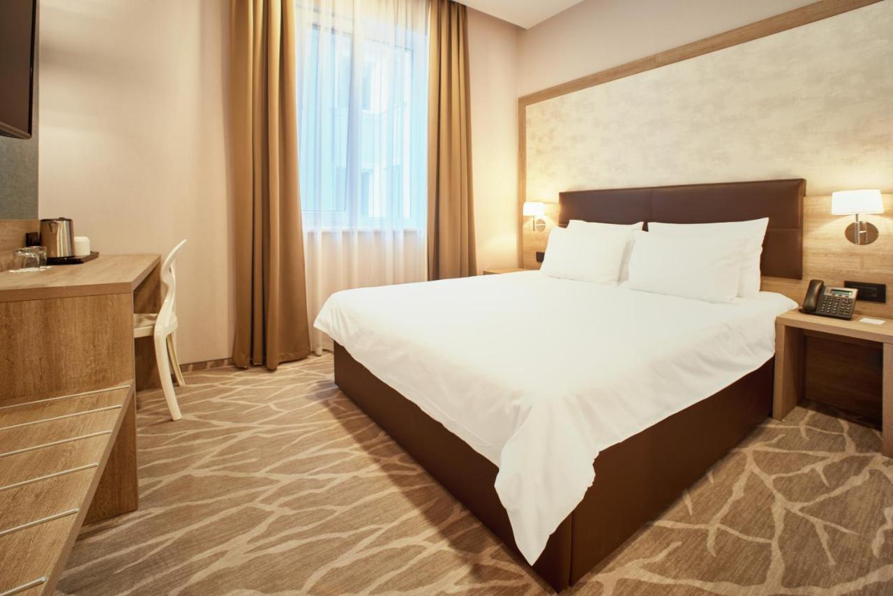 Radisson Hotel City Centre Odessa Exteriör bild