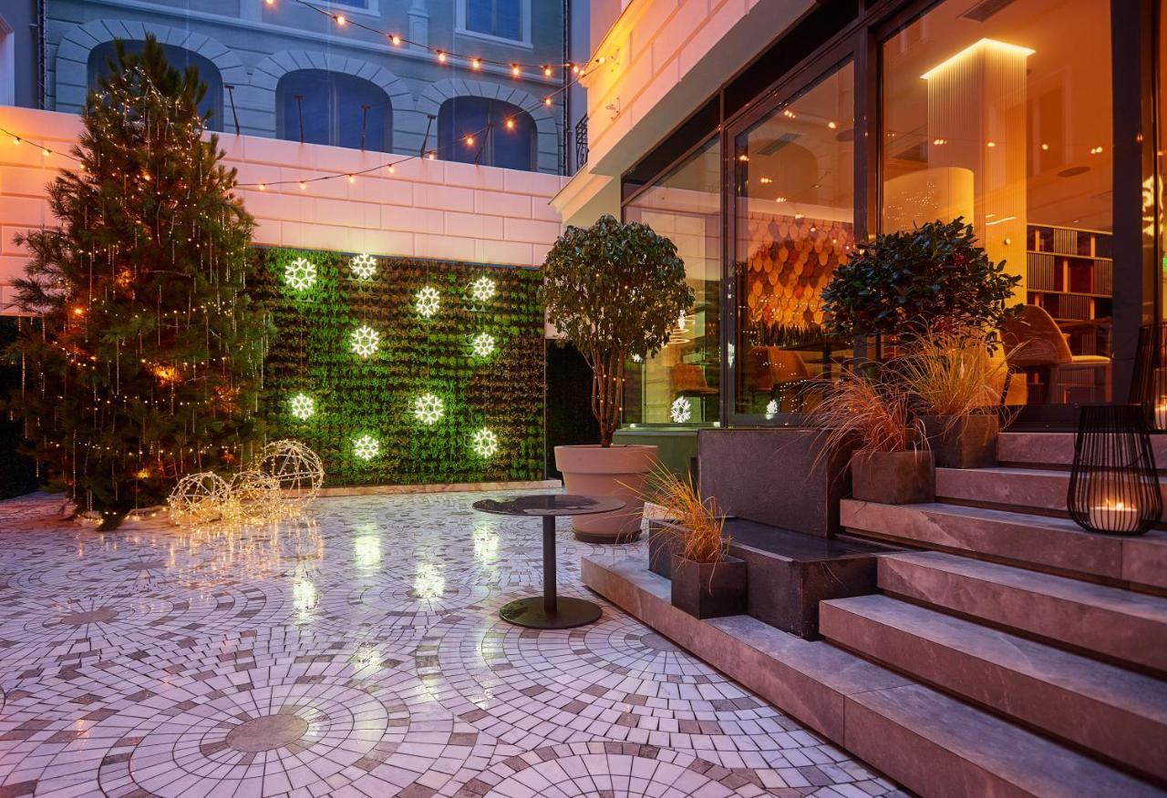 Radisson Hotel City Centre Odessa Exteriör bild