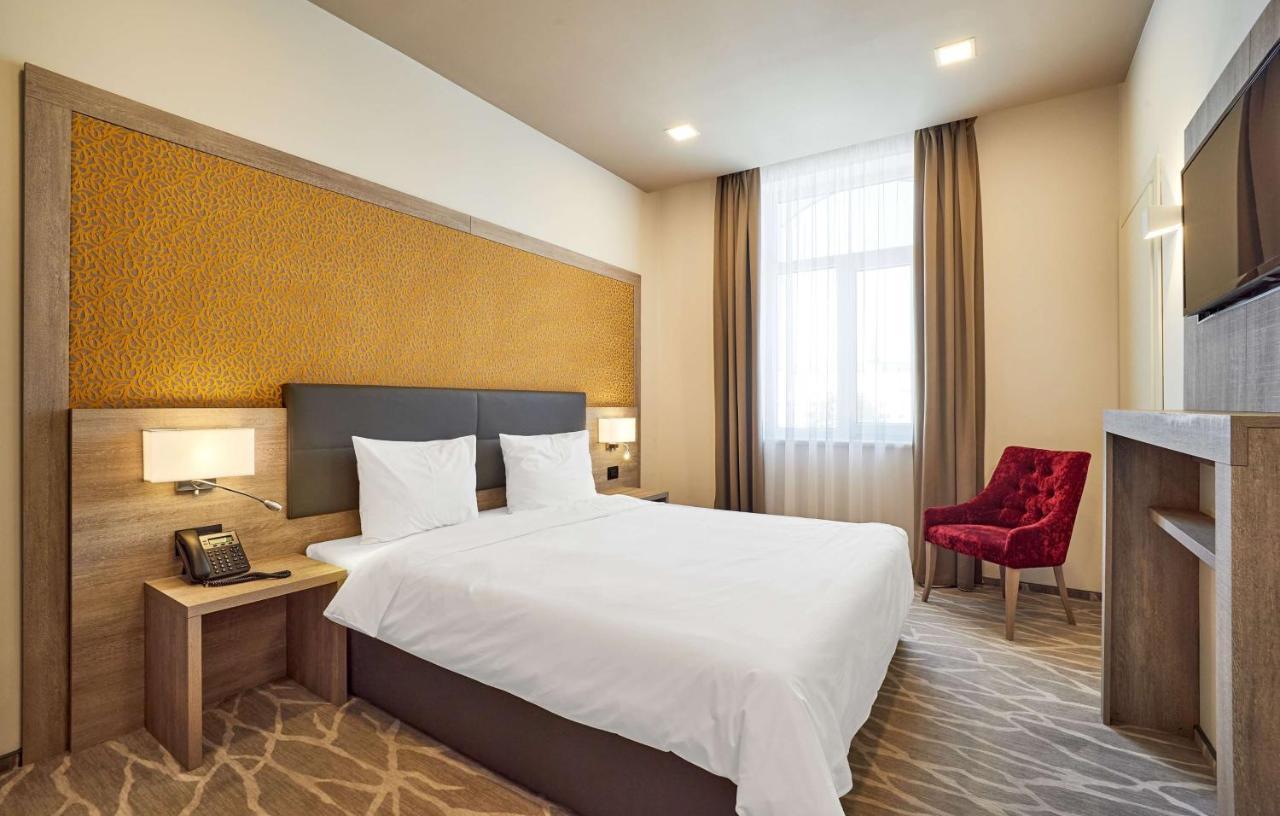 Radisson Hotel City Centre Odessa Exteriör bild